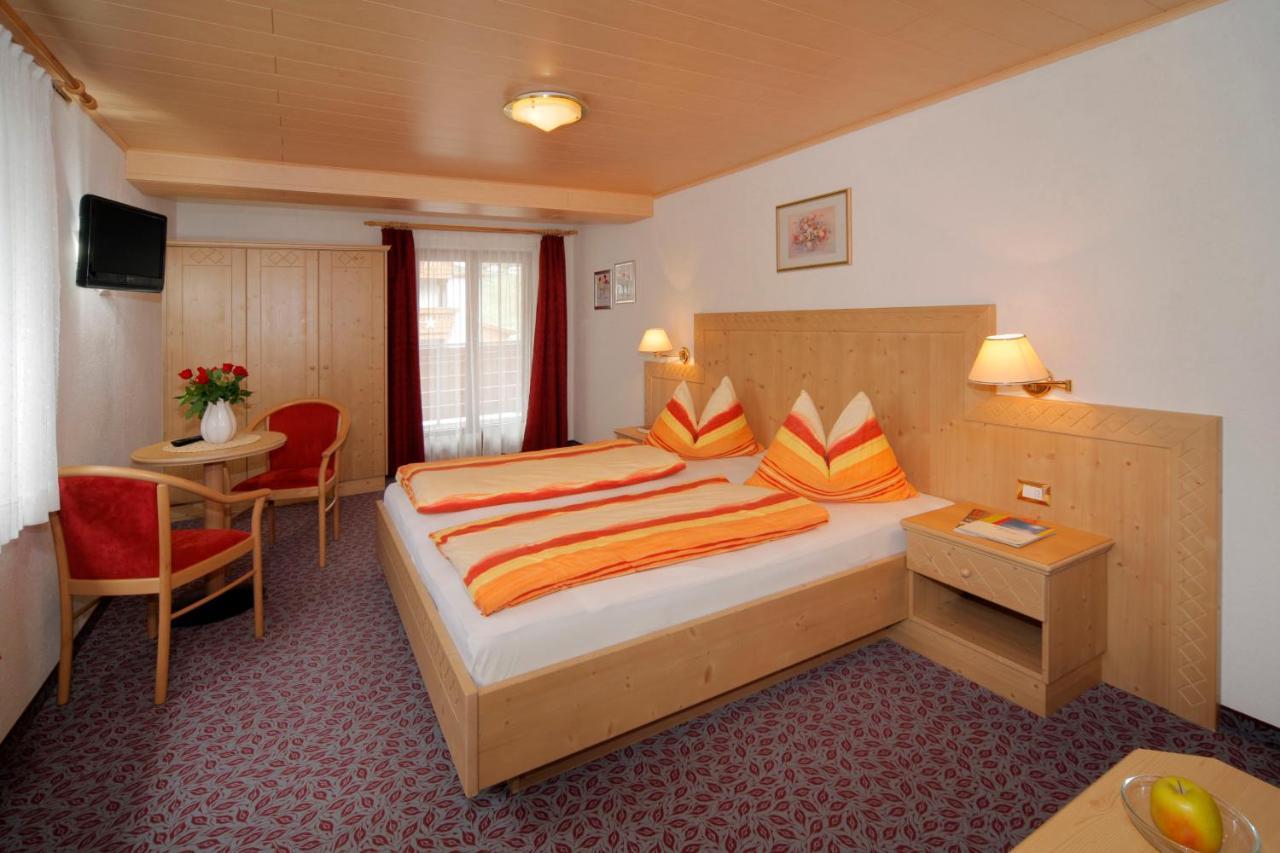 Alpshotel Bergland Pfelders Exterior photo